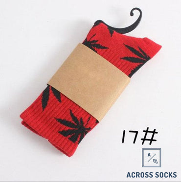 Maple Leaf Premium Cotton Socks Red/black / One Size Socks